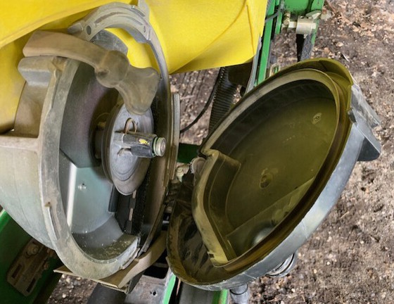 1998 John Deere 1750 Planter