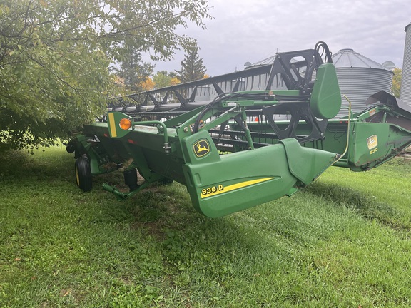 2008 John Deere 936D Header Combine