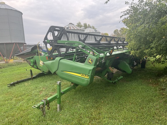 2008 John Deere 936D Header Combine