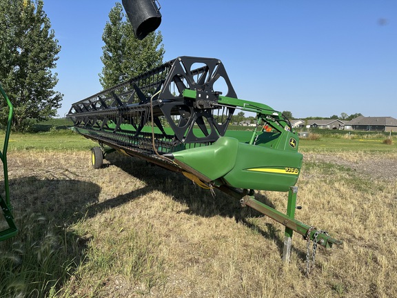 2008 John Deere 936D Header Combine