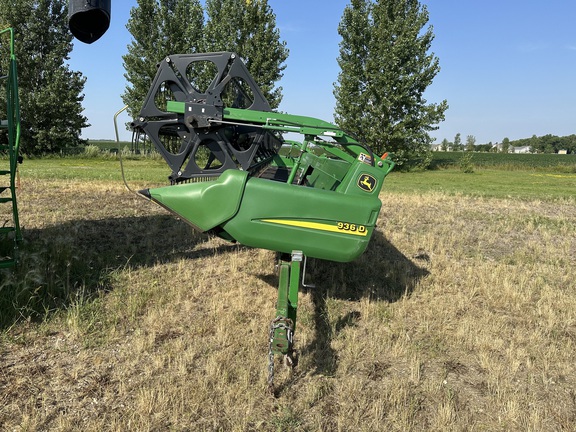 2008 John Deere 936D Header Combine