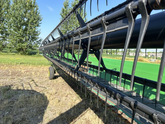 2008 John Deere 936D Header Combine