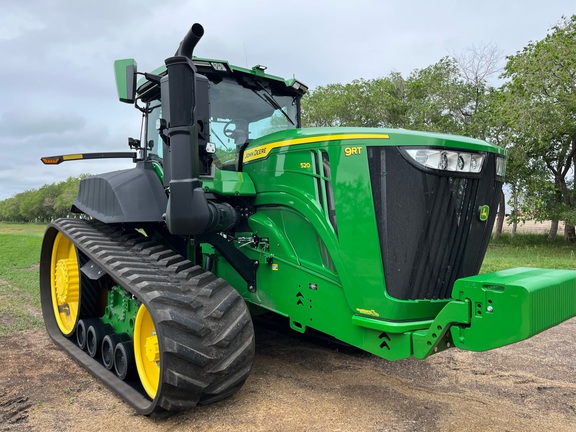 2022 John Deere 9RT 520 Tractor Rubber Track