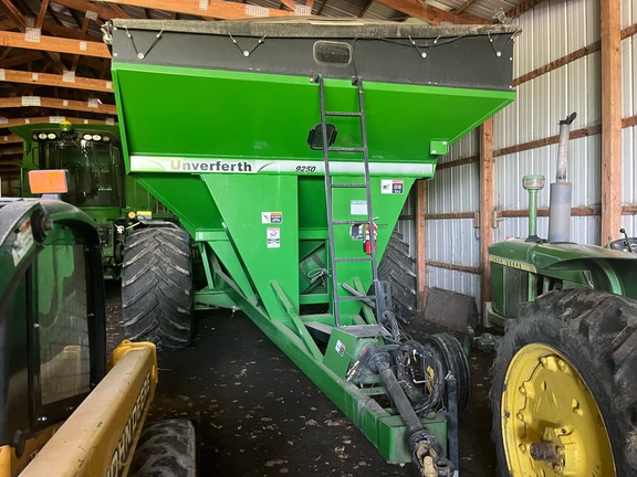 2009 Unverferth 9250 Grain Cart