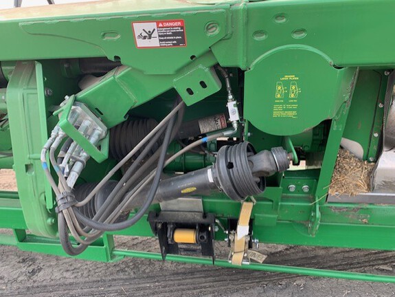 2018 John Deere 645FD Header Combine