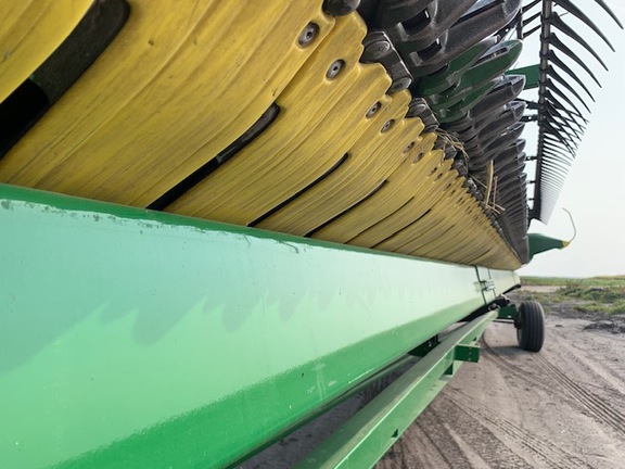 2018 John Deere 645FD Header Combine