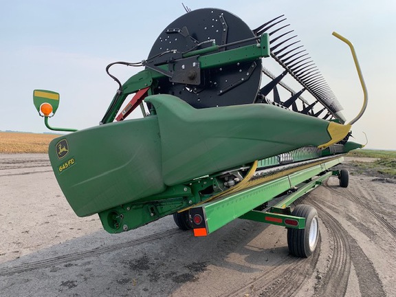 2018 John Deere 645FD Header Combine