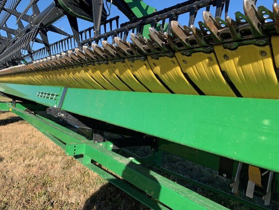 2018 John Deere 645FD Header Combine