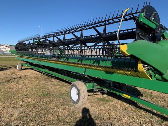 2018 John Deere 645FD Header Combine