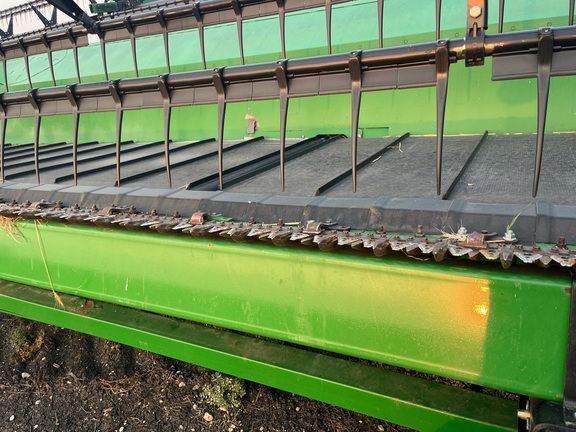 2014 John Deere 640FD Header Combine