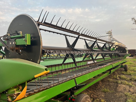 2014 John Deere 640FD Header Combine