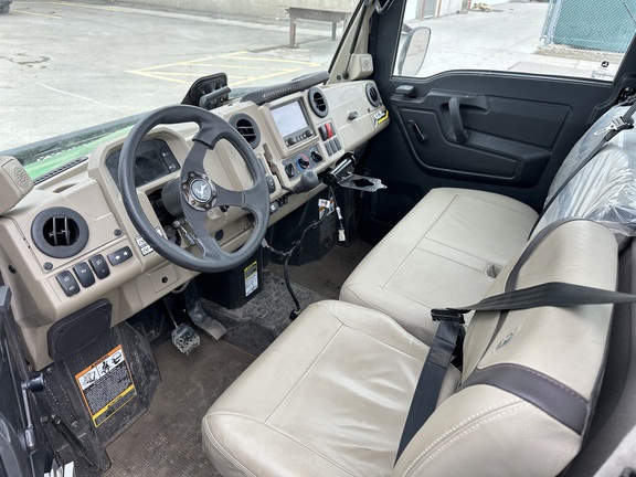 2023 John Deere XUV835R ATV