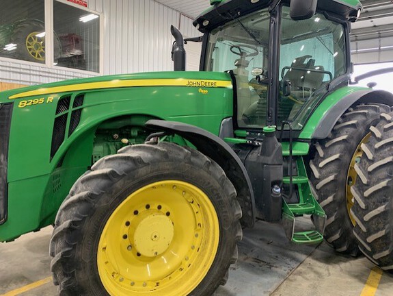 2015 John Deere 8295R Tractor