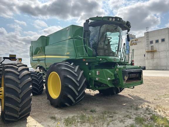 2024 John Deere S780 Combine