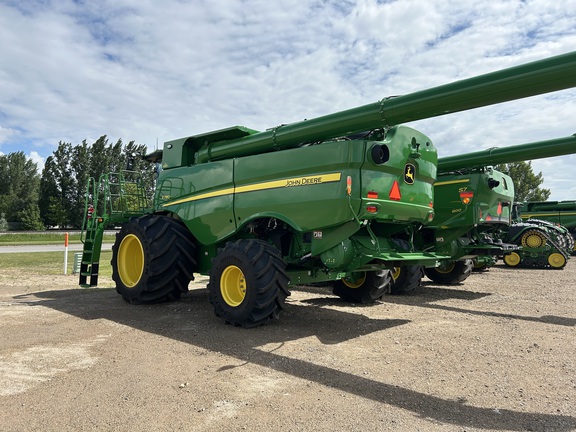 2024 John Deere S780 Combine