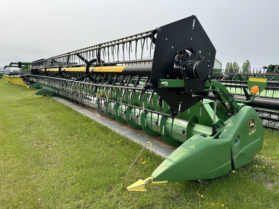 2013 John Deere 635F Header Combine
