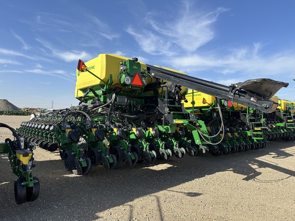 2022 John Deere DB66 Planter