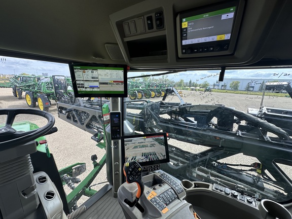 2024 John Deere 616R Sprayer/High Clearance