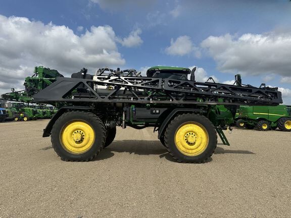 2024 John Deere 616R Sprayer/High Clearance