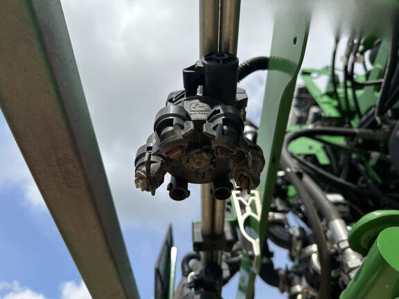 2024 John Deere 616R Sprayer/High Clearance