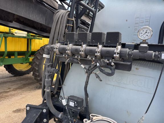 2001 Flexi-Coil S67 Sprayer/High Clearance