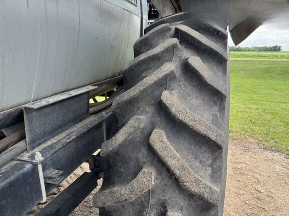 2001 Flexi-Coil S67 Sprayer/High Clearance