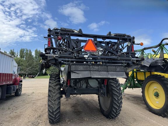 2001 Flexi-Coil S67 Sprayer/High Clearance