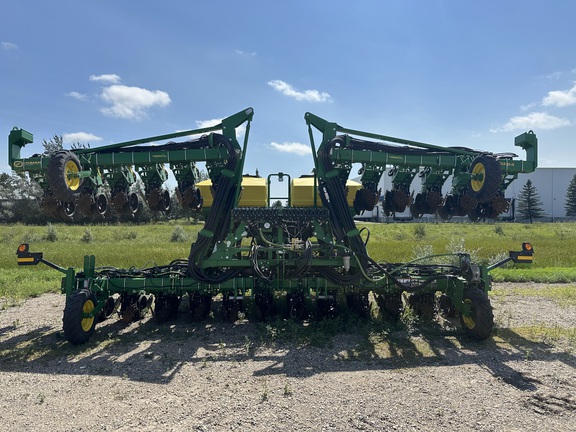 2025 John Deere DR24 Tree Planter