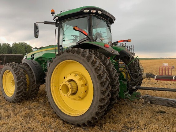 2017 John Deere 8370R Tractor
