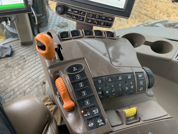 2017 John Deere 8370R Tractor