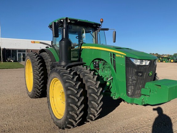 2017 John Deere 8370R Tractor