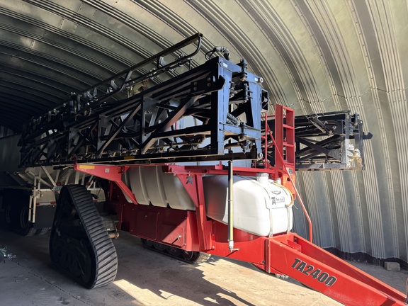 2009 Top Air TA2400 Sprayer