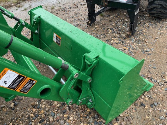 2025 John Deere BXX10903 61" materials bucket with CUT carrier Misc