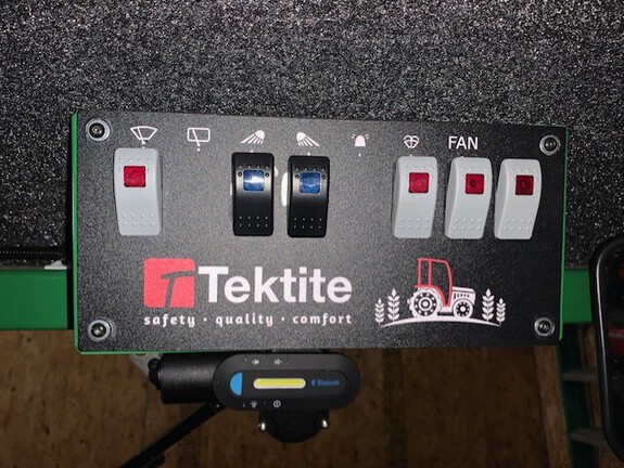 2014 John Deere 2025R Tractor Compact