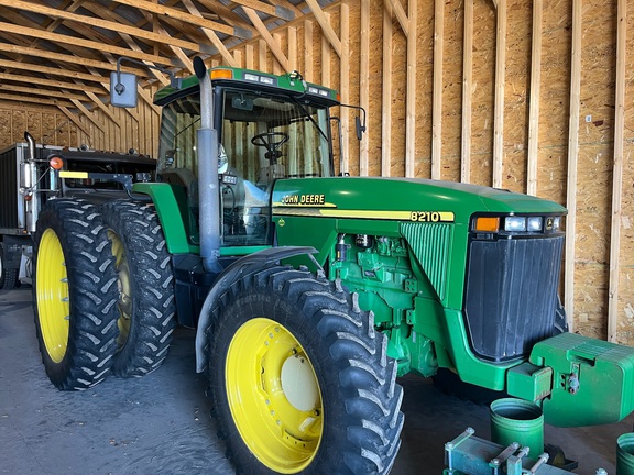 2000 John Deere 8210 Tractor