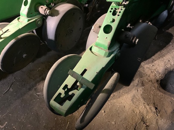 John Deere 1750 Planter