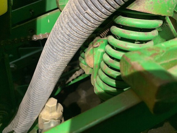 John Deere 1750 Planter