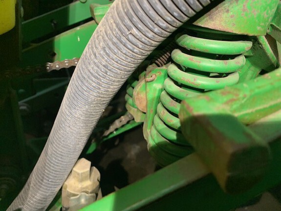 John Deere 1750 Planter