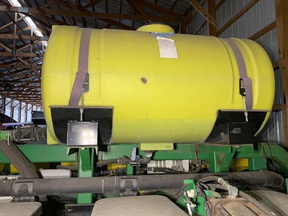 John Deere 1750 Planter