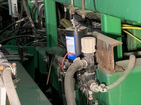 John Deere 1750 Planter