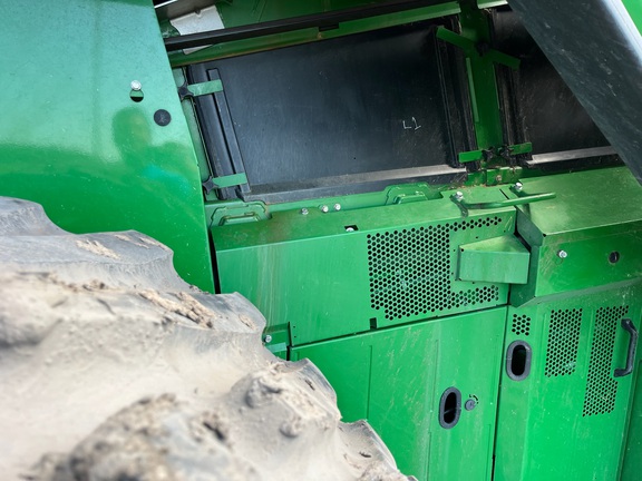 2021 John Deere X9 1100 Combine