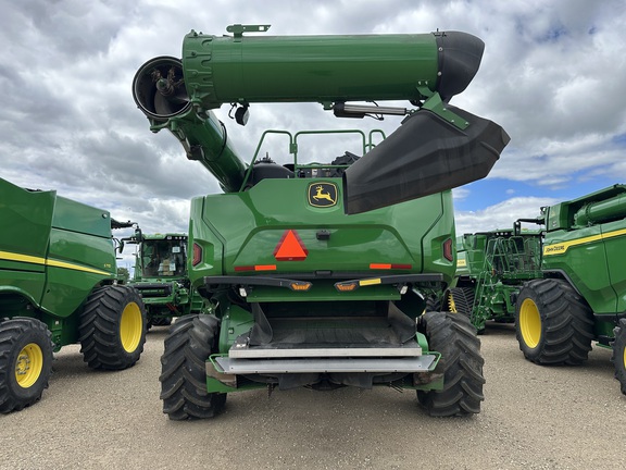 2022 John Deere X9 1100 Combine