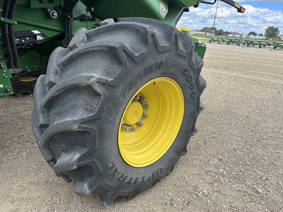 2022 John Deere X9 1100 Combine