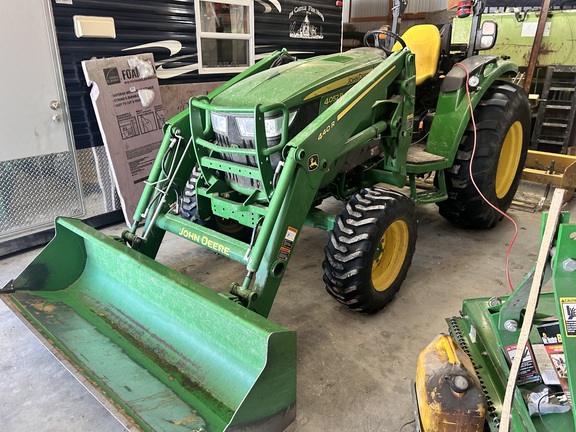2018 John Deere 4052R Tractor Compact