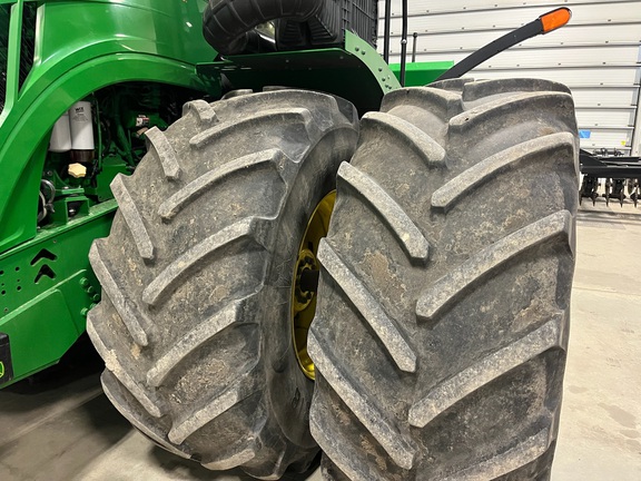 2015 John Deere 9520R Tractor 4WD