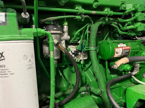 2015 John Deere 9520R Tractor 4WD
