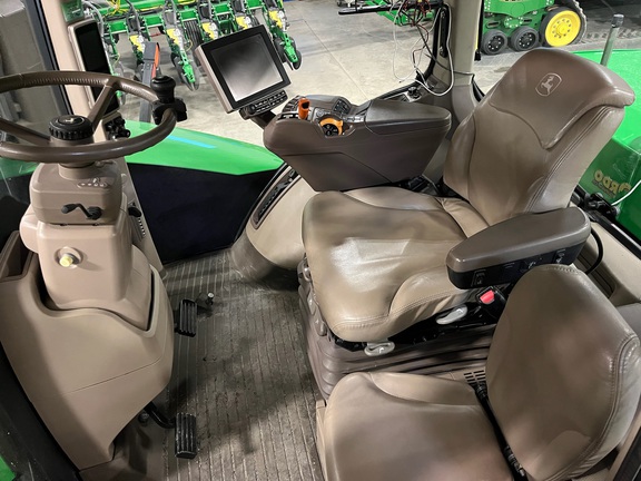 2015 John Deere 9520R Tractor 4WD
