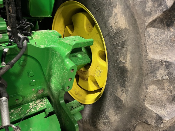 2015 John Deere 9520R Tractor 4WD