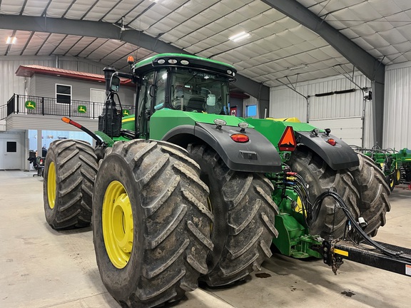 2015 John Deere 9520R Tractor 4WD