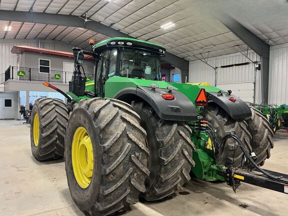 2015 John Deere 9520R Tractor 4WD
